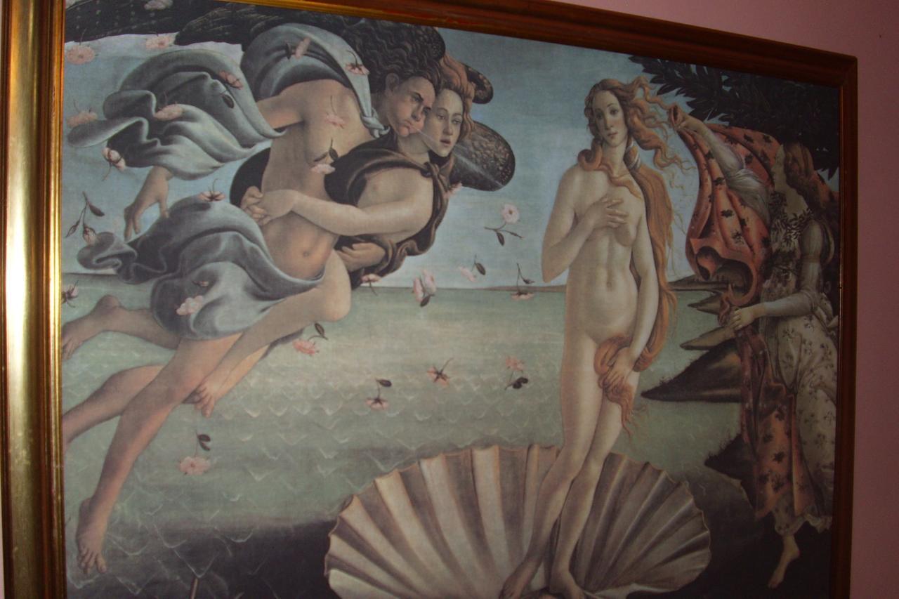 Apartment Art House *